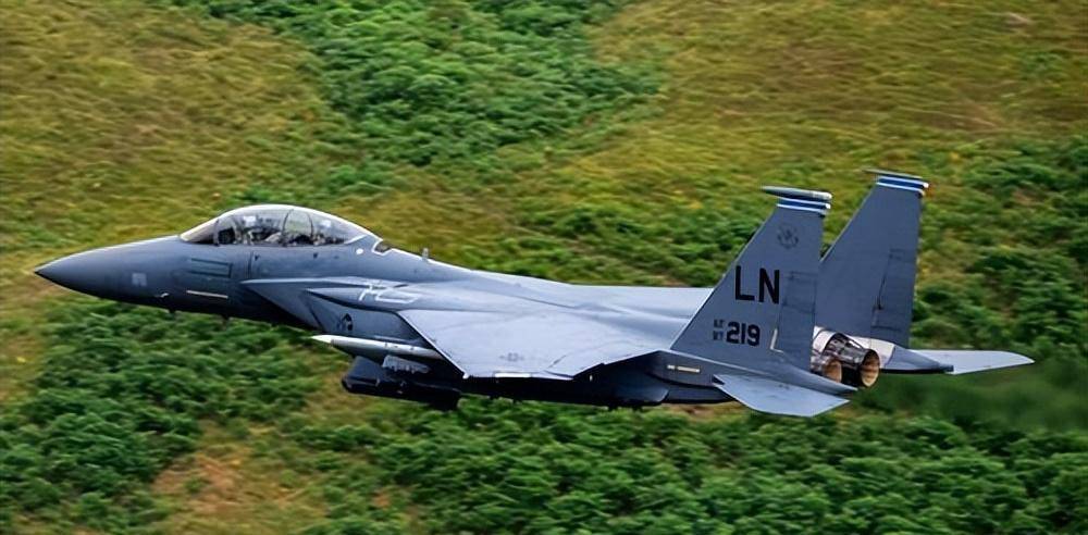 原创中国曾花45亿美金买100架飞机被人说冤大头如今回头看真值