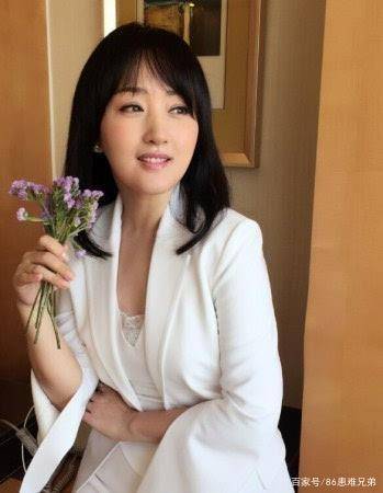 原创杨钰莹年近50还是单身看到早年照片难怪无人敢娶