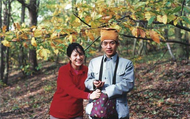 原创顾城自由和纯粹的诗人诗歌给予他天真任性也吞噬了他和妻子