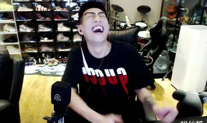 原创在石250复播不追逐名利直言活着最重要音乐节对粉丝免费