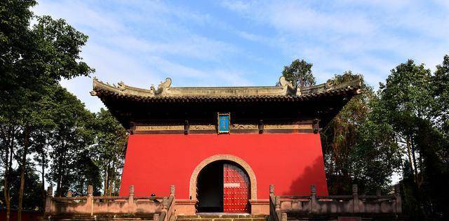 敕谕四川都指挥使司及成都护卫指挥使司曰:蜀王宫殿,俟云南师还乃可兴