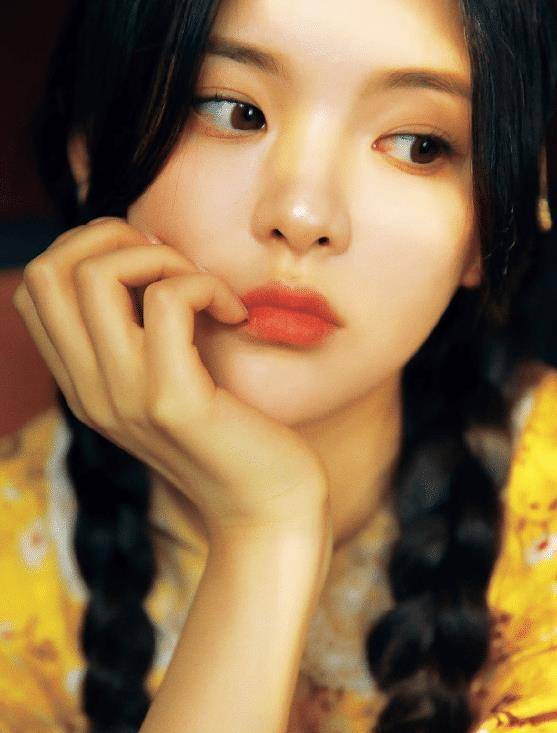 "最美村姑"称号应该给她,生在农村却幸运,杨超越太励志了_服装_女生