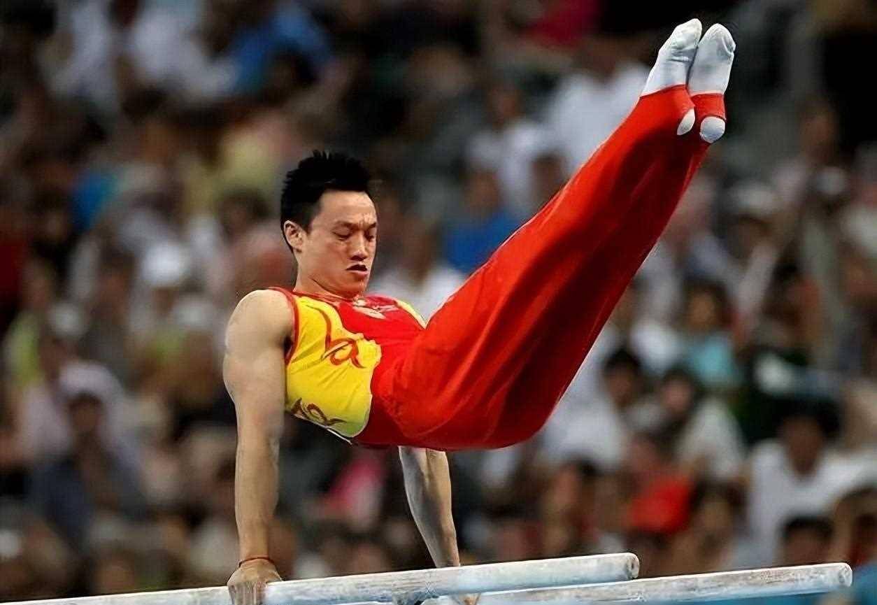 原创奥运体操冠军杨威需终身佩戴呼吸机生活他到底经历了什么