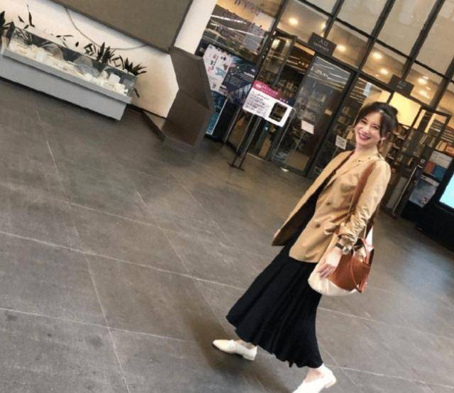 原创38岁熊乃瑾近照流出现身清华学习自曝至今单身因王宝强工作明星
