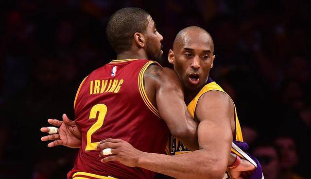 考辛斯挑选的三位球员分别是欧文,科比和杜兰特,按照他的排名次序,他