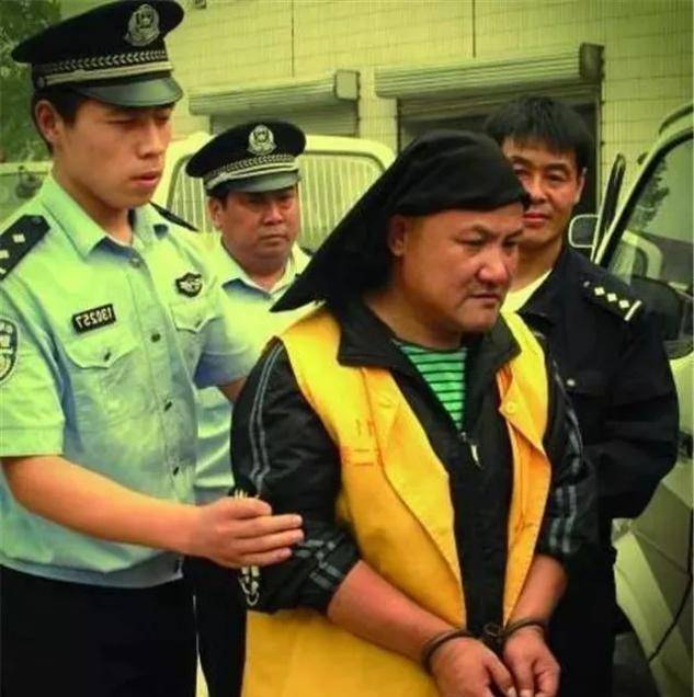 悍匪张宝林踏上不归路,锒铛入狱后,弟弟重蹈覆辙_法律_行为_孙大洪