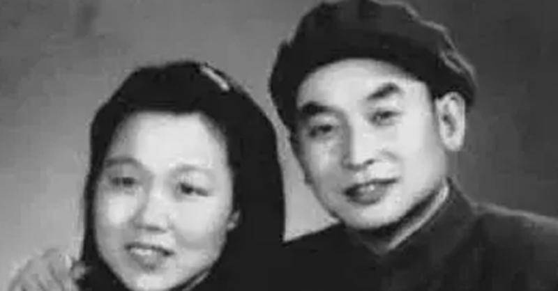 他曾担任15军政委,后来授少将,妻子落难后坚决不离婚_谷景生_抗日