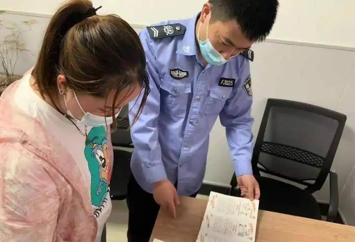 原创10年海南女子的母亲病逝父亲在家自杀警察你未婚夫有大问题