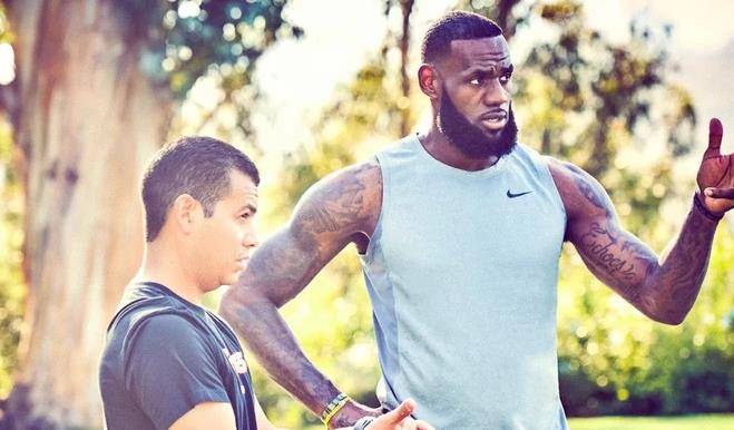 原创深度详解詹姆斯保持巅峰的6个秘密常人如何学习他的健身方法