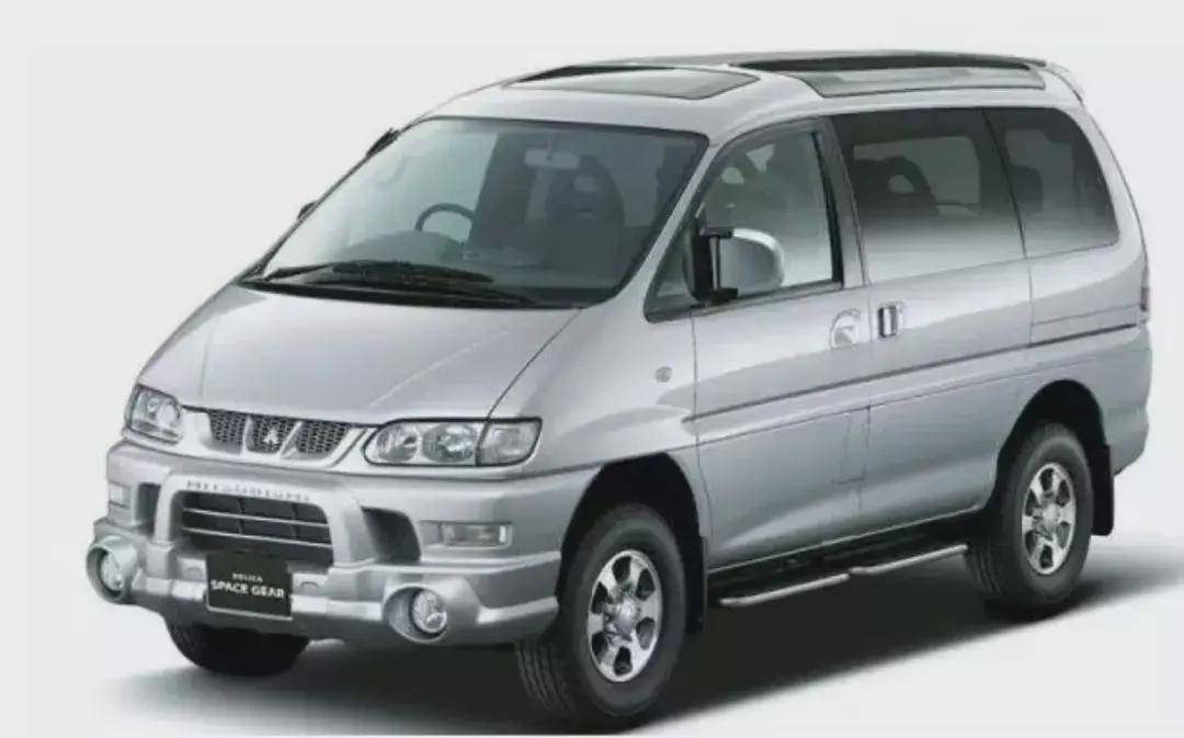 时光车 | 这辆当了半个世纪硬汉的面包车,连成龙都迷恋_搜狐汽车_搜狐