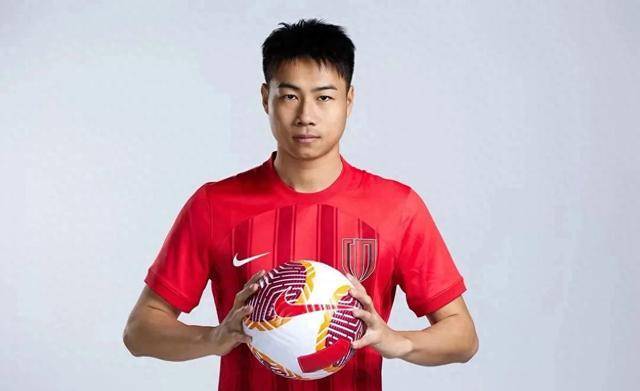 杨帆后悔吗为高薪离开津门虎如今在成都蓉城一分钟都上不来了