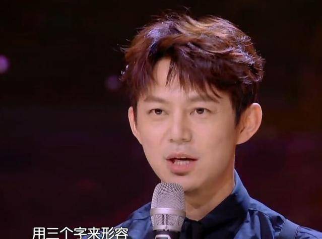 观众哄堂大笑_何炅_评价_因为