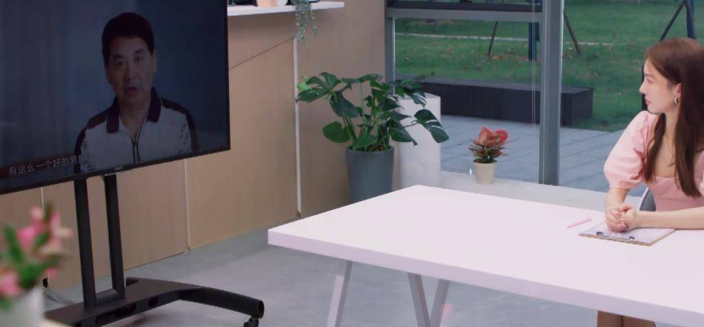 原创原创女儿3首播金晨爸爸曝三年前旧事联想到金晨和邓伦的分手