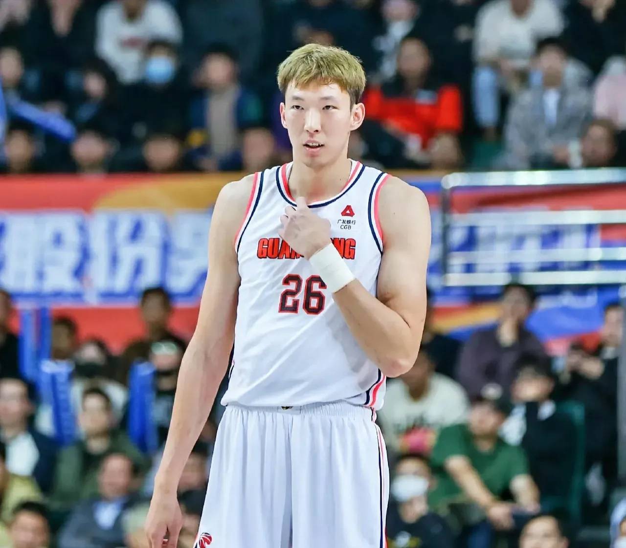 张昊-5,3投1中,得到3 4 08.张皓嘉 0,4投2中,得到5 2 37.