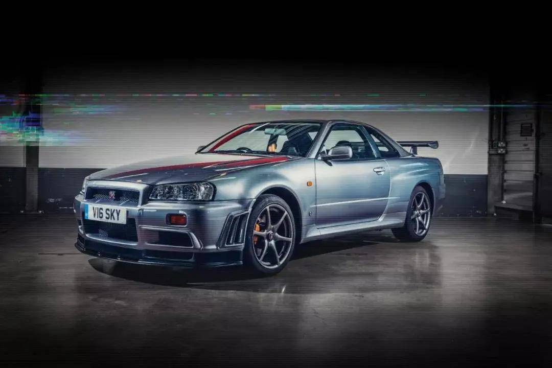 civic ep3在英国的二手价由3,000镑起(约3万元人民币),状态良好的fd2