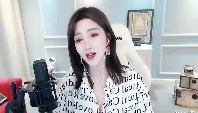 原创舞帝静静收入登yy榜首34位粉丝消费过万舞帝一姐当之无愧