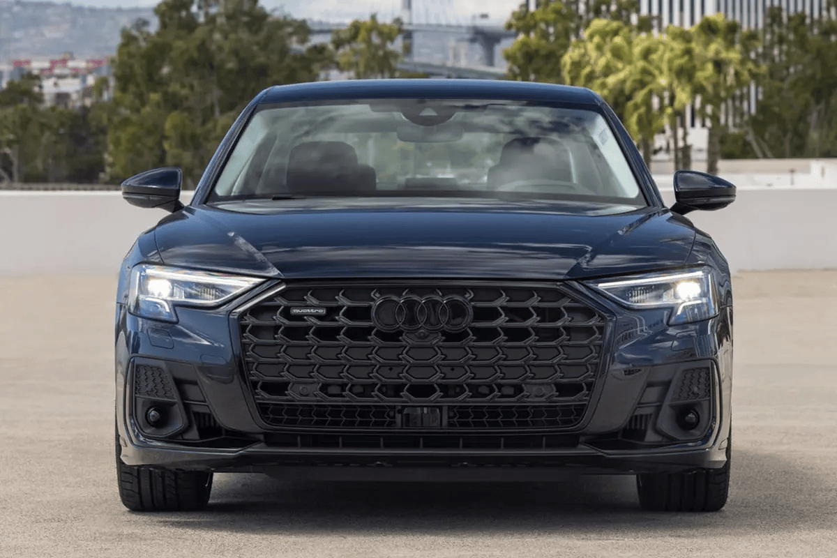 崩了!单车暴跌40万/车商破产,天津港的平行进口车生意不行了