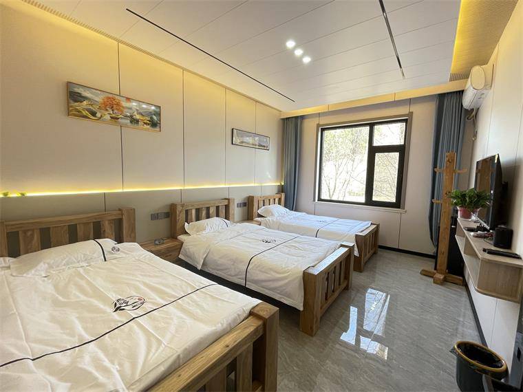 承德兴隆青松岭燕岭山庄民宿平日三餐一宿每人158整院5888含三餐及