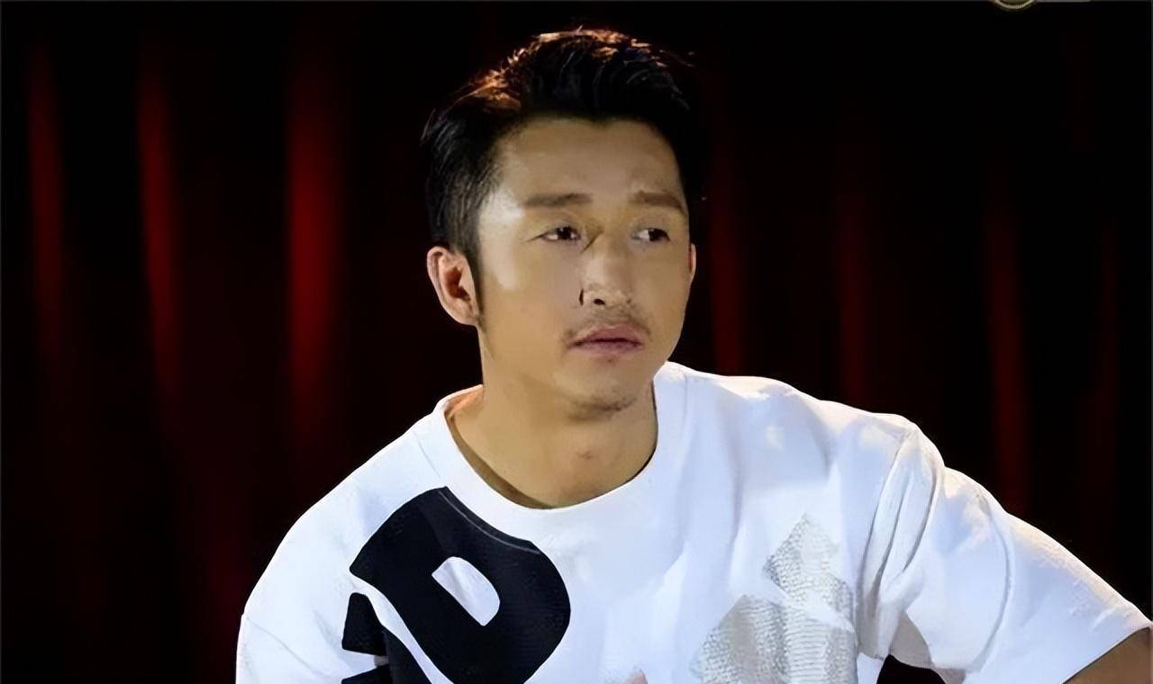 邹市明身价过亿娶前央视美女主持人现在有三个儿子令人羡慕