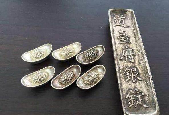 清朝最神秘的职业,上班不能穿衣服,靠屁股挣钱,经常有钱没命花_银子