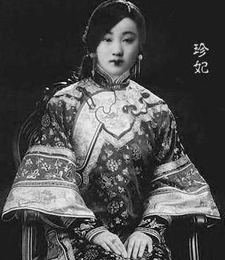 清史探秘:顺治帝二十多位妃子中,最痴情的不是董鄂妃,而是她_贞妃