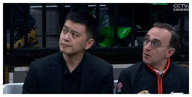 凌晨意外辽宁篮球队杨鸣面临质疑困惑新援传质疑风波