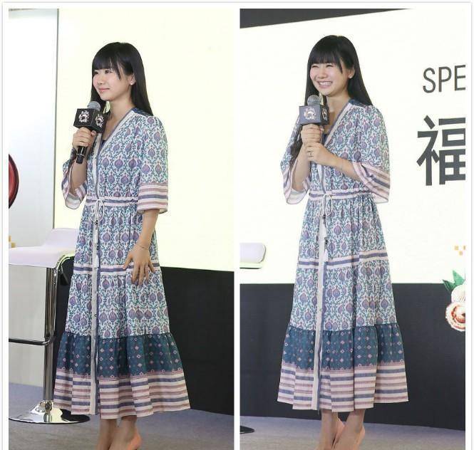 原创瓷娃娃福原爱退役后看上去更温柔了穿着印花裙优雅又端庄