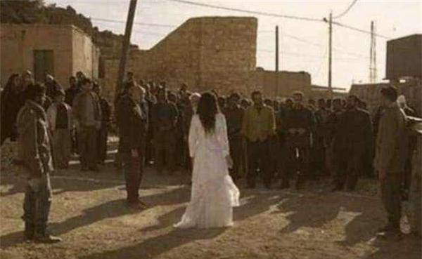 沙特公主被石刑具体图片