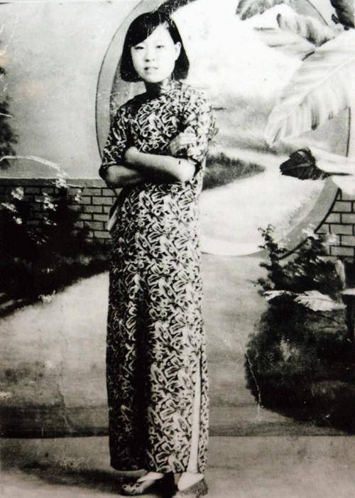 溥仪对一后三妃冷漠无情晚年多次向妻子李淑贤下跪求不离婚