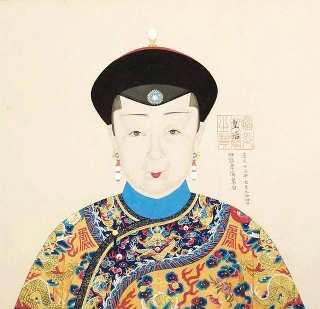 而且,不要忘了,恬嫔是来自沙济富察氏,也就是乾隆