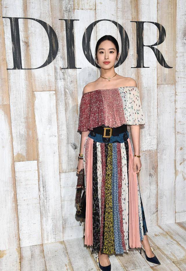 原创杨采钰越来越好看了与大30岁陈金飞相恋父女恋也能很幸福