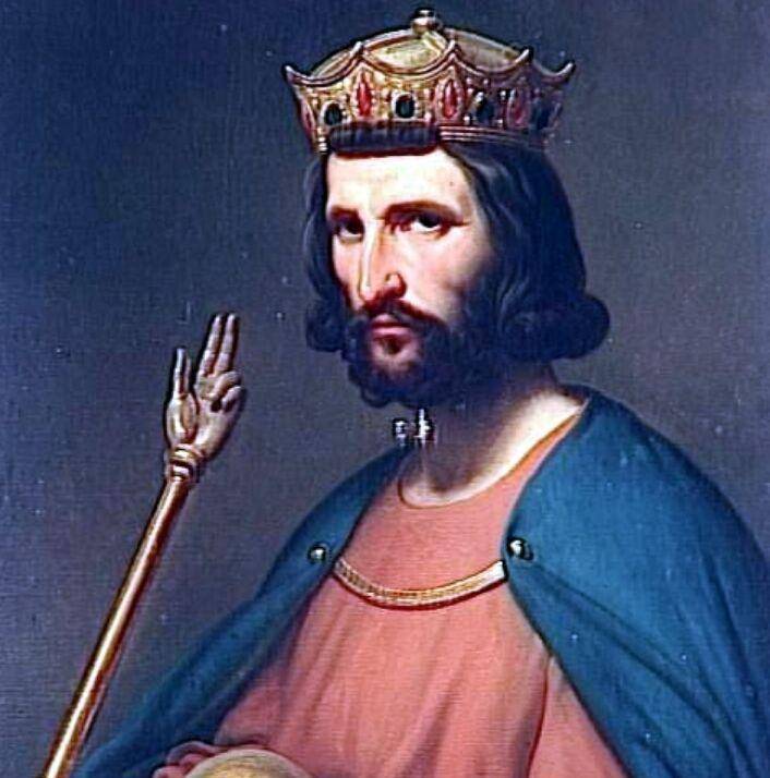 出十二位明君就是卡佩王朝的开国国王雨果一世到第十二位国王路易十世