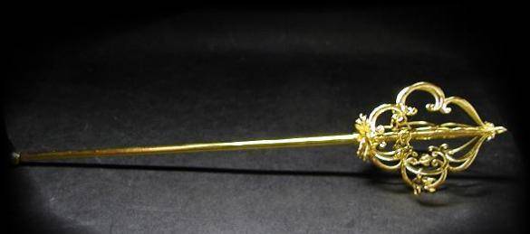 茶息杂谈丨dnf圣职4把专属武器在真实历史中都是什么样呢