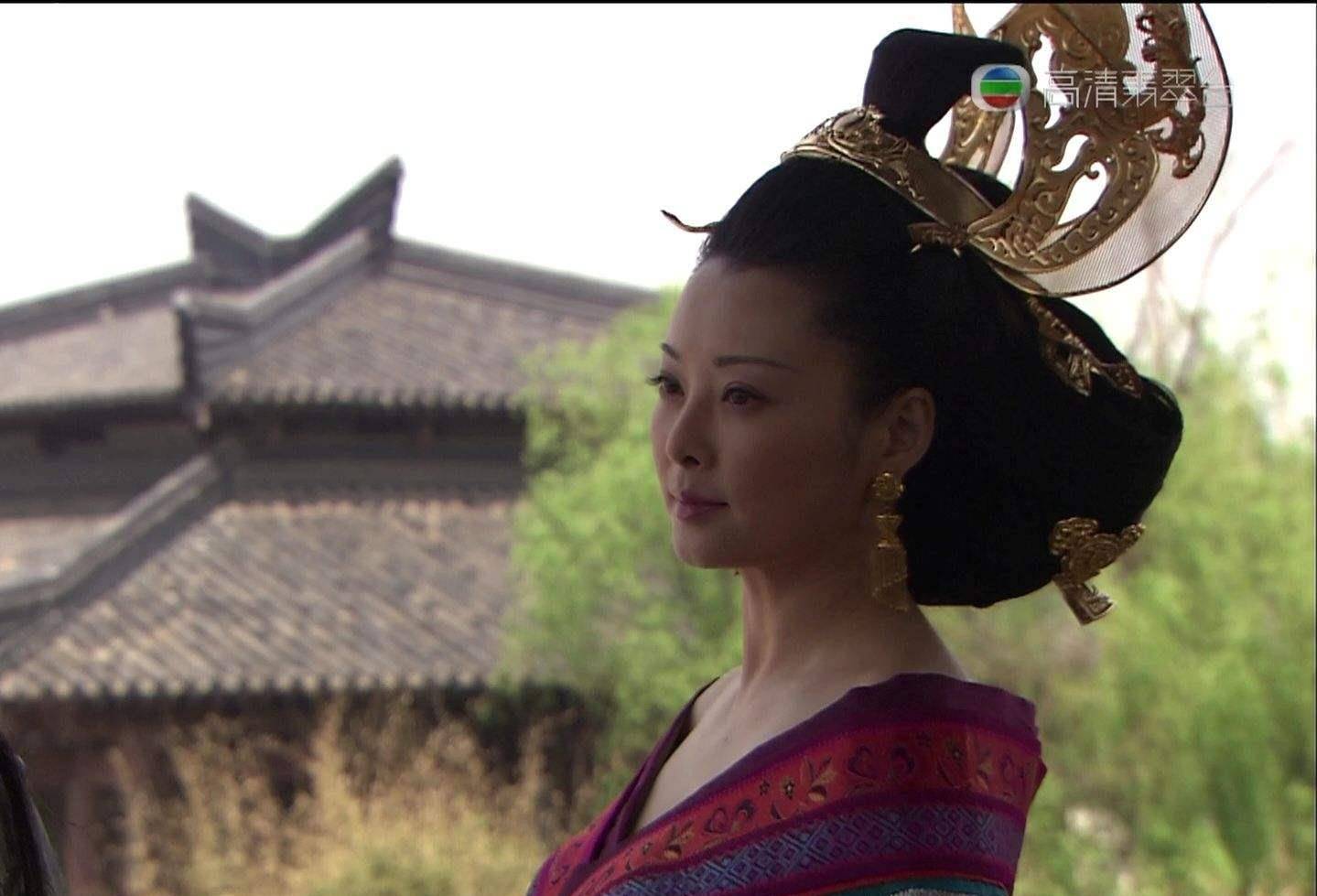 原创他只用了三招便将皇后收入囊中表哥王莽干看着都眼红