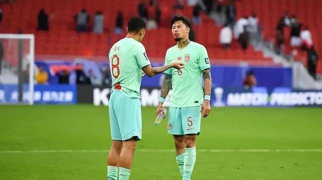 怀念虐菜型前锋！杨旭：中国足球的“伊布”传奇_手机搜狐网