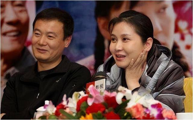 低调的8对明星夫妻看似毫无瓜葛的两个人其实都已是老夫老妻