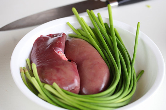 早市遇到这补肾菜,千万别犹豫,常吃生龙活虎有活力,比韭菜强!_备用_腰