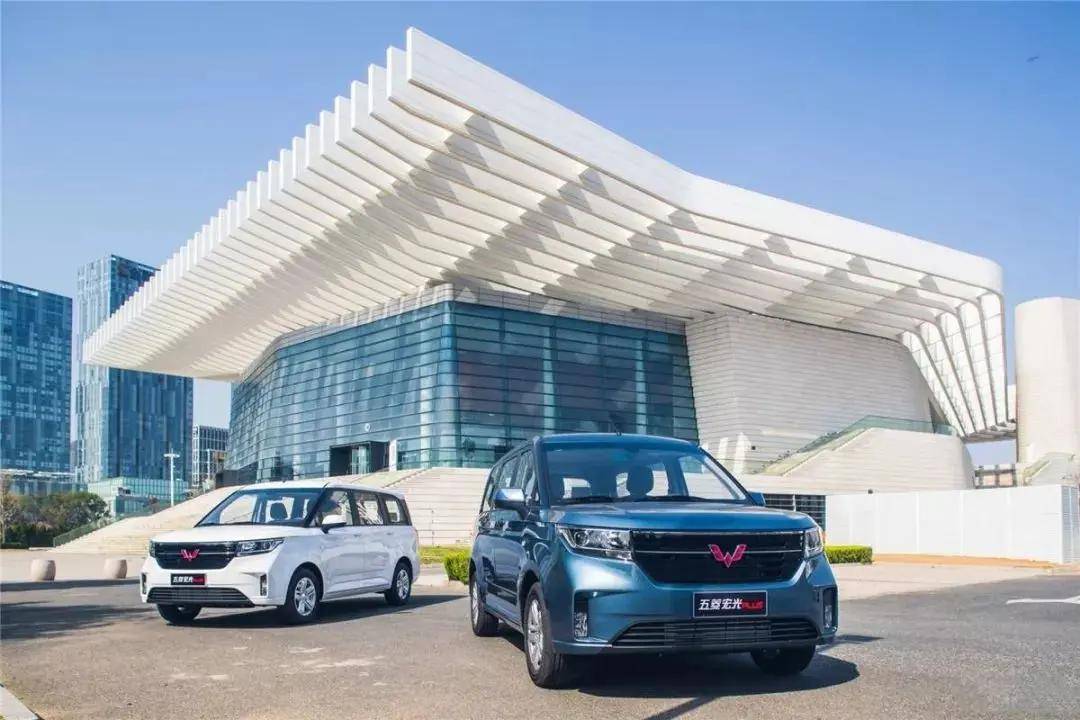 五菱宏光plus:站在神车的肩膀上,成为新的神车_搜狐汽车_搜狐网