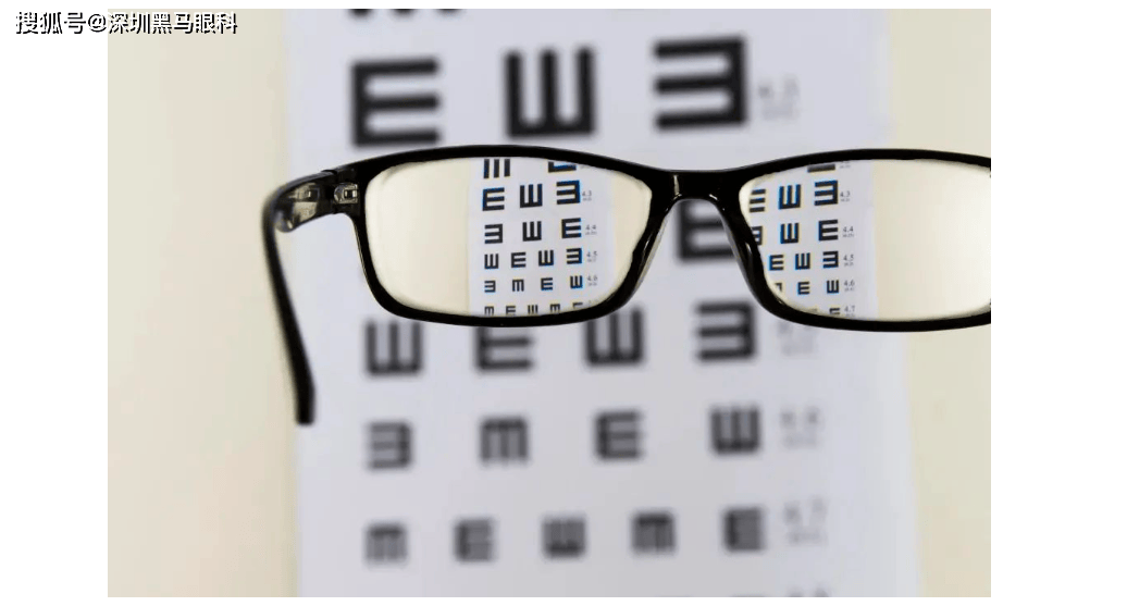 检查_视力_进行