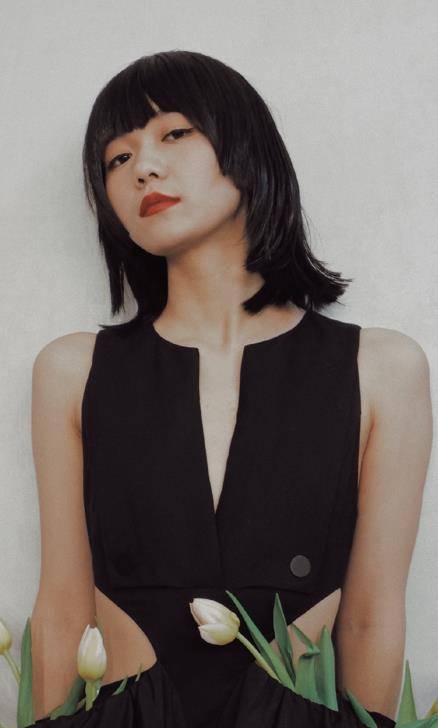 原创段奥娟新歌舞台首秀最怕歌手会跳舞身上还有孟美岐的影子