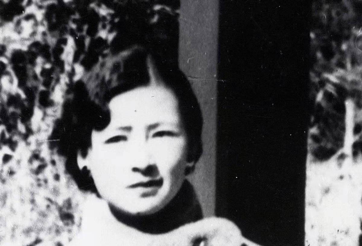 被张爱玲讽刺鲁迅也看不起她为何民国文人都不喜欢冰心