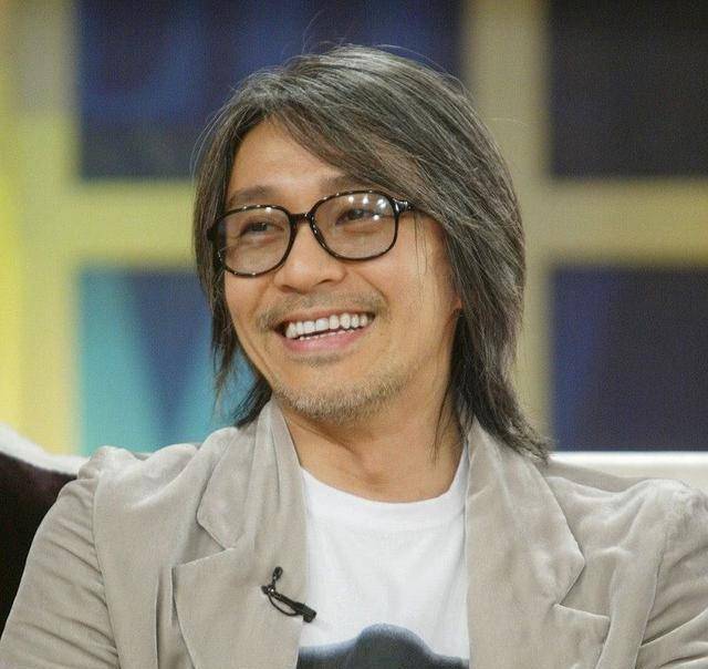 何文辉,其实他是一个很正常的人,但是经常演一些不正常的角色,周星驰