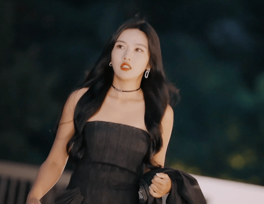 半熟3女六李梦蝶塌房曝疑曾是擦边博主大尺度让人不适