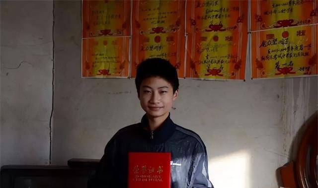 原创寒门贵子庞众望父母双残以744分考入清华如今怎么样了