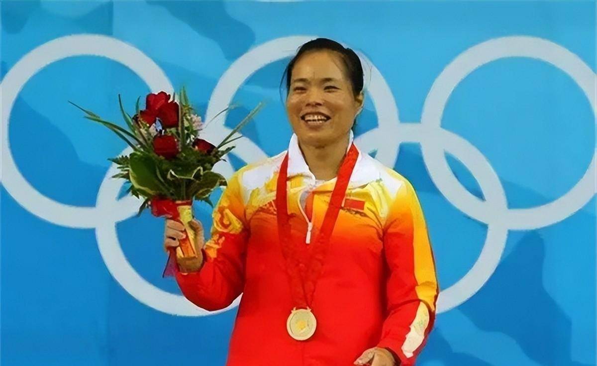 原创43岁奥运冠军陈艳青与64岁丈夫他住她买的别墅孩子跟她姓