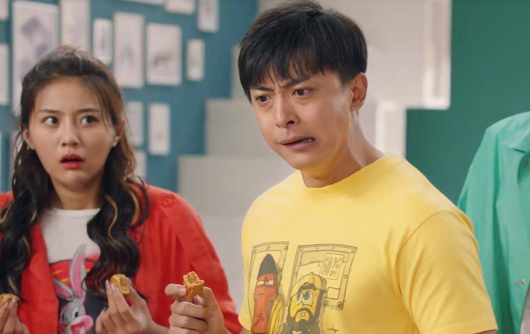 原创爱情公寓5李佳航的妻子终于出现竟然是张伟的丈母娘