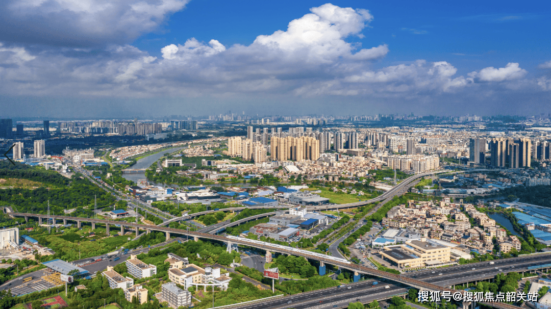 顺德金融街金悦府营销中心电话4009908525转808营销中心