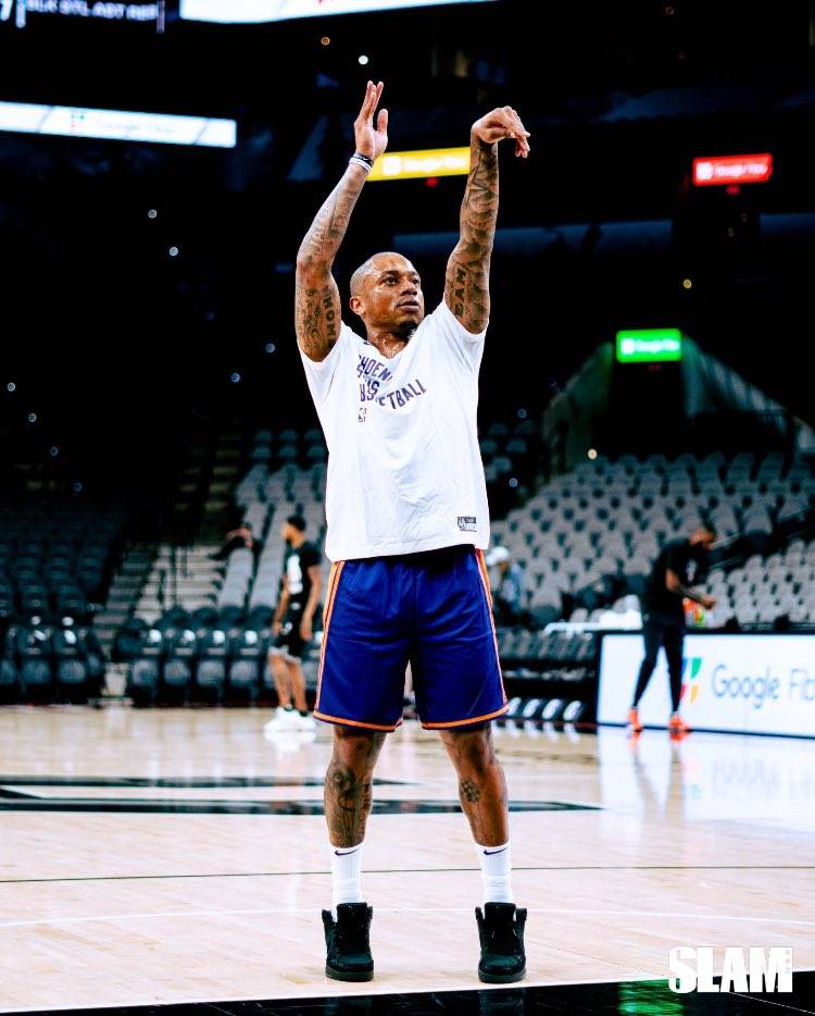 原创马刺球迷高喊换小托马斯坐杜兰特身边一脸幸福地表最强175励志