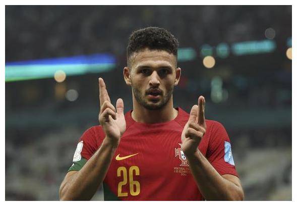 米兰_贡萨洛拉莫斯_球员