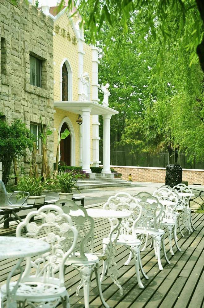 上海长宁【绿地金庭庄园幸福里】运营多年的一站式康养社区!